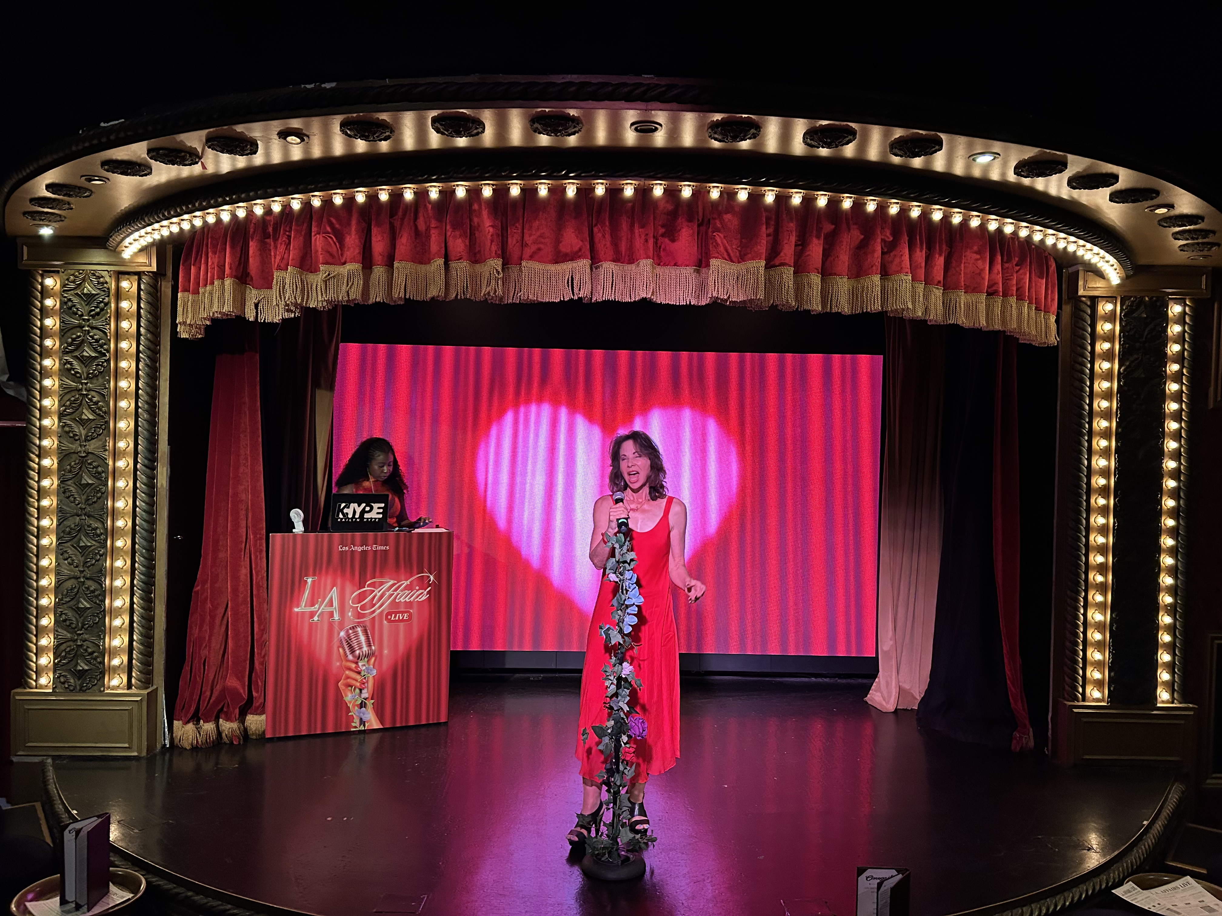 Wendy Paris headshot